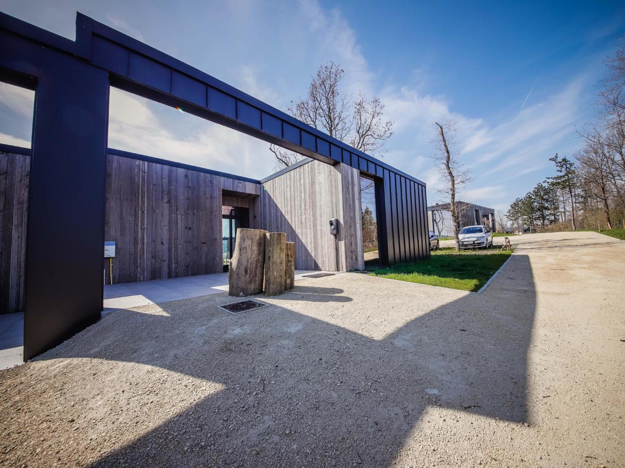 Maison Heurelijk Modern Finished Near Somme-Leuze Exterior foto